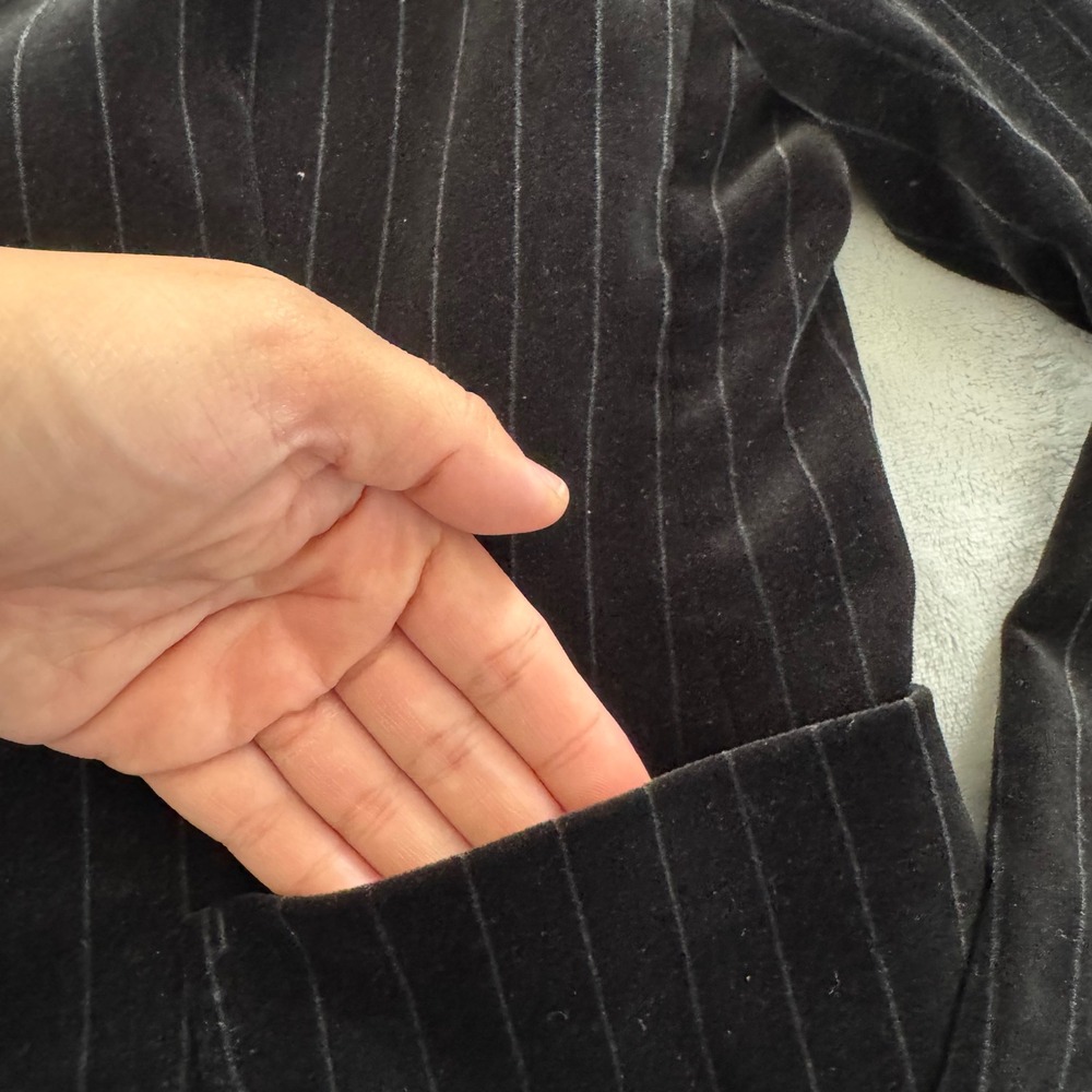 J.Crew Womens Black Pinstripe Velvet Blazer Jacket 3-Button Size 14 RN77388 - Picture 5 of 14